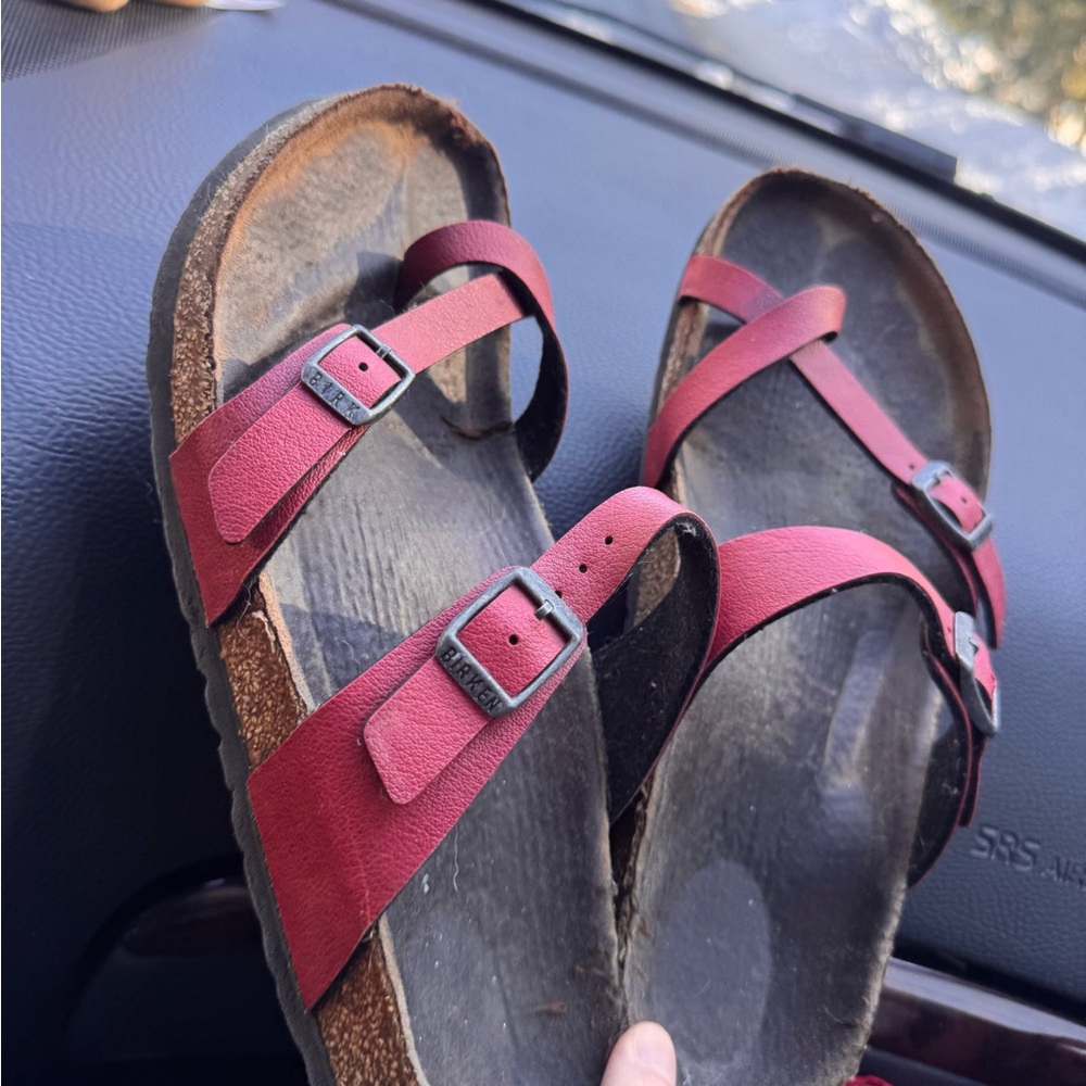 Birkenstock Mayari loop sandals size 8-8.5